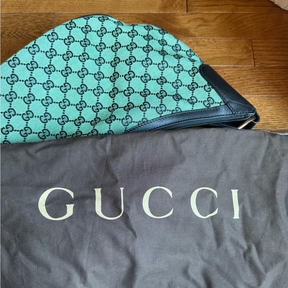 Gucci Green Monogram Shoulder Bag - Picture 9 of 12